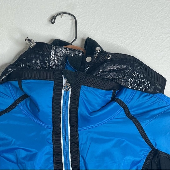Lululemon Run Blue Black Long Sleeve Zip Front Quilted Bundle Up Jacket Size S - Picture 14 of 15